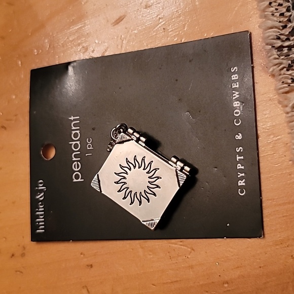 Halloween Book of Spells Lockett  Pendant - Picture 4 of 4